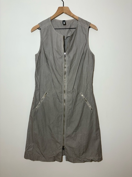Inizio Dresses & Skirts - Inizio Onz Italy Zip Up Sleeveless Mini Dress Sz M Gray Lagenlook
